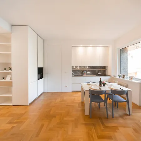 Art Luxury In The Heart Of Apartament Bolonia